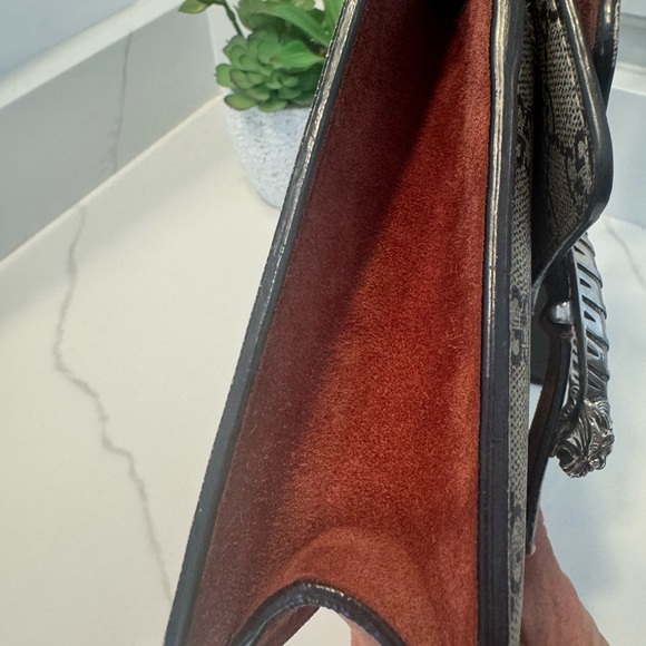 Gucci Dionysus GG Supreme . Small. Shoulder /Crossbody Bag 8”x7”x2” - Picture 9 of 15